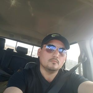 Meet your Posher, Hezel